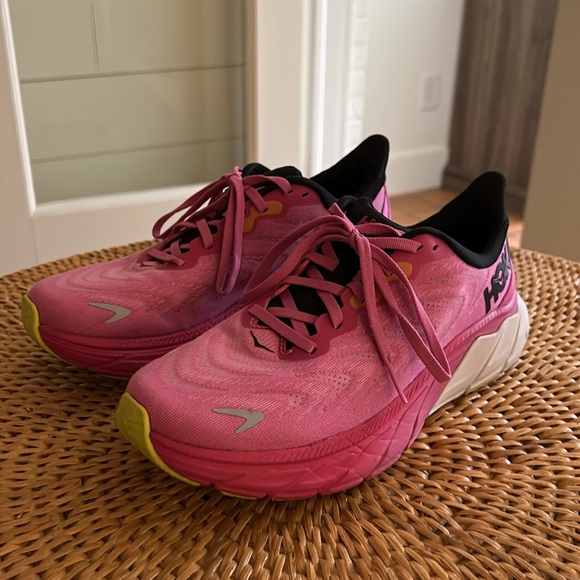 Hoka Ahari running shoes size 7.5 excellent condition - Picture 4 of 9